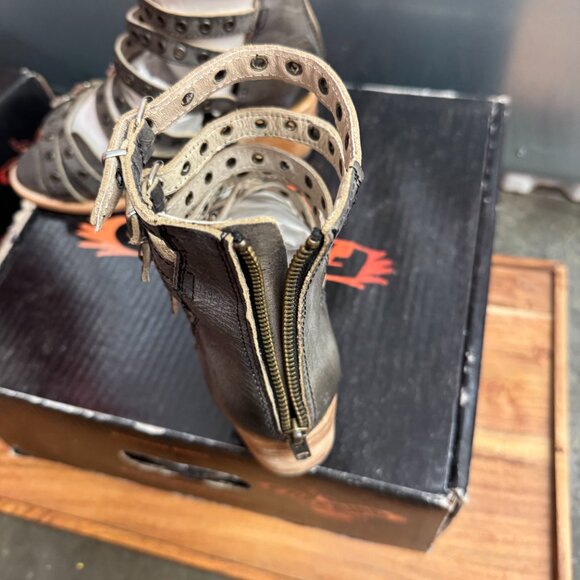 Cassandra Freebird by Steven - Picture 3 of 8